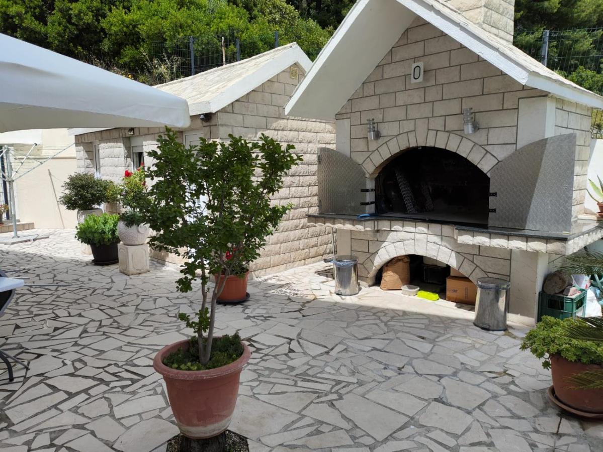 Villa Niko Podstrana Exterior photo